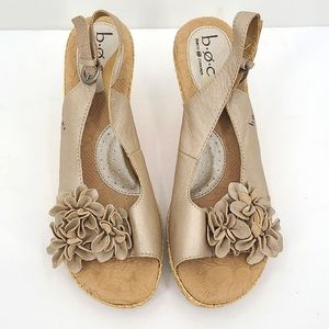 BOC 10 42 beige flower cream tan wicker chunk heel pewter buckle strap sandals